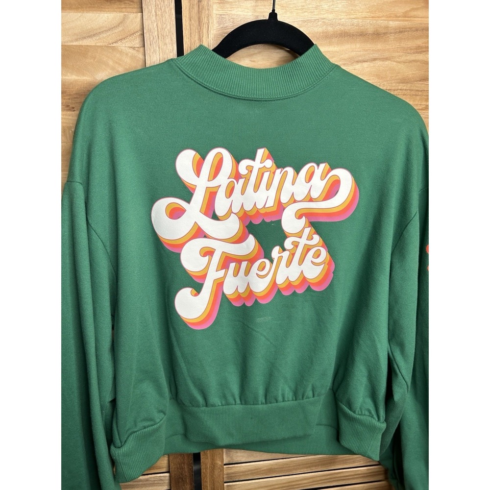 Latino Heritage Month Women Shirt "Latina Fuerte" Green Long Sleeve Target M - Picture 4 of 6